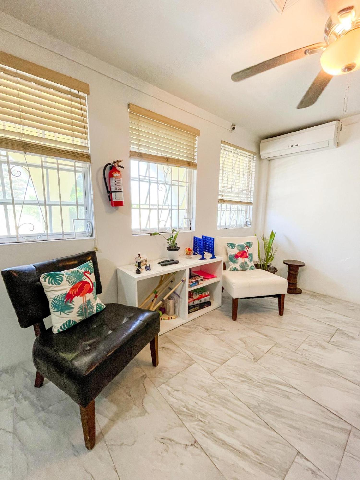 Golden Palms House Bed & Breakfast Nassau